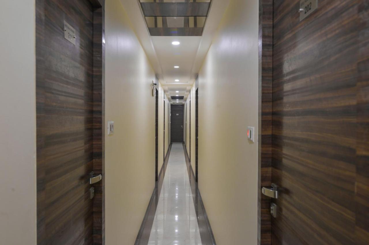 Hotel Palace Residency Near Lokmanya Tilak Terminus مومباي المظهر الخارجي الصورة