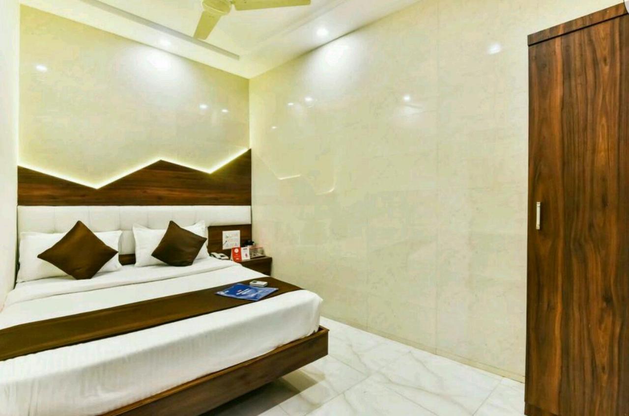 Hotel Palace Residency Near Lokmanya Tilak Terminus مومباي المظهر الخارجي الصورة