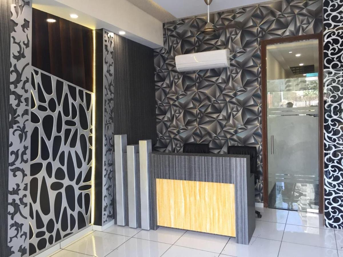 Hotel Palace Residency Near Lokmanya Tilak Terminus مومباي المظهر الخارجي الصورة