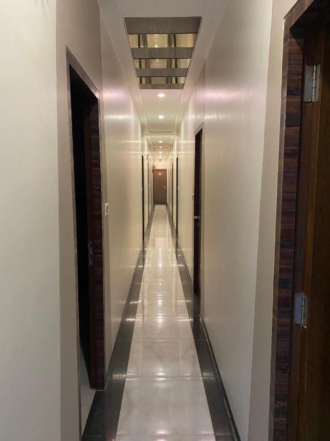 Hotel Palace Residency Near Lokmanya Tilak Terminus مومباي المظهر الخارجي الصورة