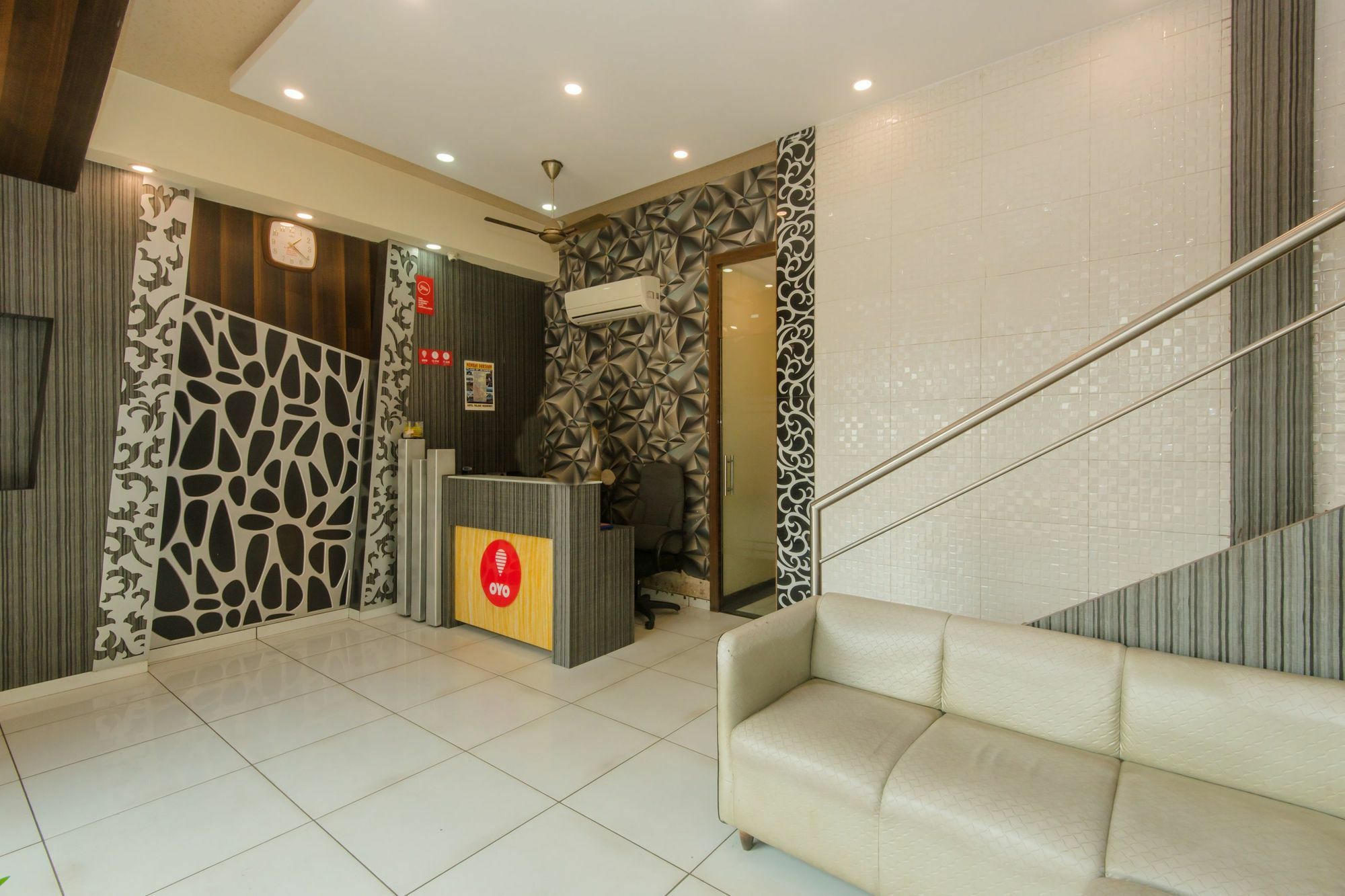 Hotel Palace Residency Near Lokmanya Tilak Terminus مومباي المظهر الخارجي الصورة
